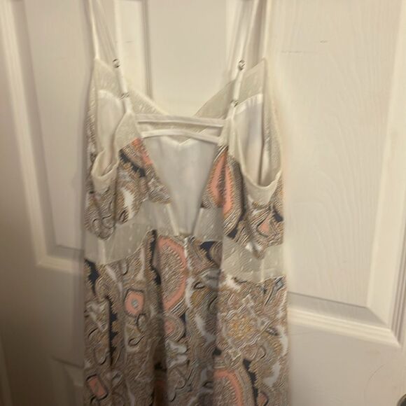 BCBGeneration Maxi Paisley Dress EUC size 4 - Picture 5 of 12